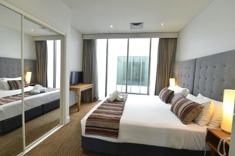 Seasons Botanic Gardens - Kalgoorlie Accommodation 13