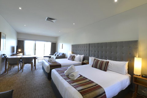 Seasons Botanic Gardens - Kalgoorlie Accommodation 2