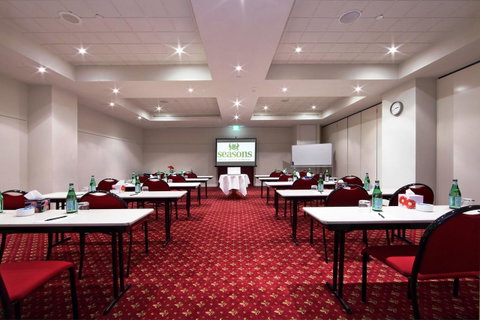 Seasons Botanic Gardens - Kalgoorlie Accommodation 30