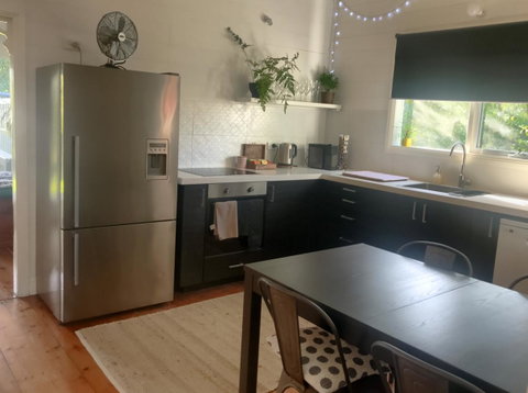Cinta Cottage - Kalgoorlie Accommodation 5