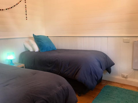 Cinta Cottage - Kalgoorlie Accommodation 14