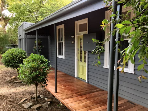 Cinta Cottage - Kalgoorlie Accommodation 1