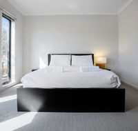 Point Cook Home with a Lovely View in Salt Water - Kalgoorlie Accommodation