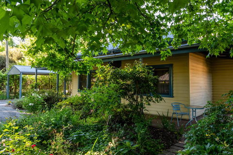 The Orchard House - Kalgoorlie Accommodation 0