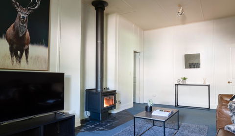The Orchard House - Kalgoorlie Accommodation 3
