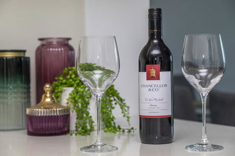 Signature Waterfront Apartments - Kalgoorlie Accommodation 27
