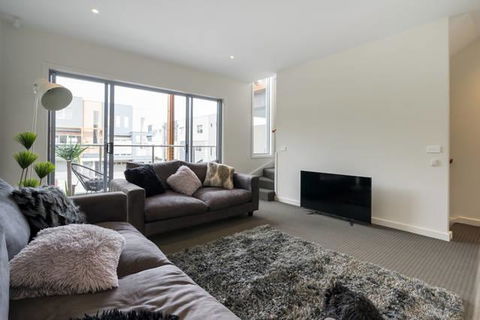 Marina Beach - Kalgoorlie Accommodation 4