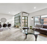 Sophisticated modern 3 bed home in foodie paradise - Kalgoorlie Accommodation