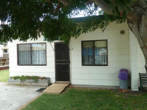 Beachcomber Holiday Units - Kalgoorlie Accommodation 26
