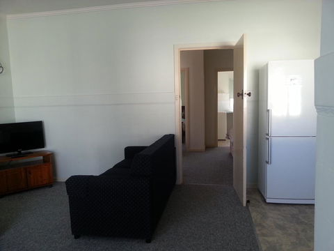 Beachcomber Holiday Units - Kalgoorlie Accommodation 34
