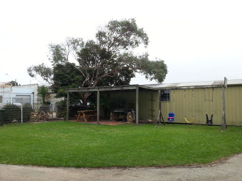 Beachcomber Holiday Units - Kalgoorlie Accommodation 25