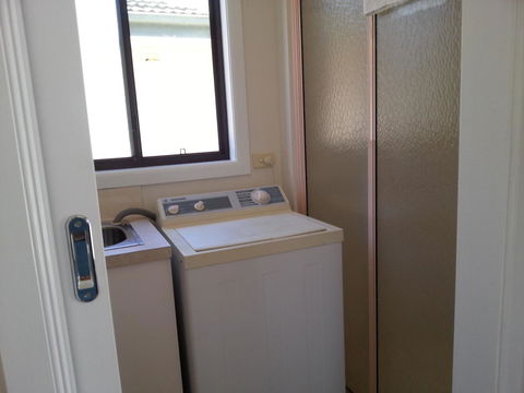 Beachcomber Holiday Units - Kalgoorlie Accommodation 19