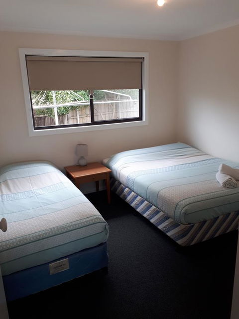 Beachcomber Holiday Units - Kalgoorlie Accommodation 1