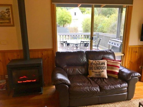 Kangurra Holiday House - Kalgoorlie Accommodation 24