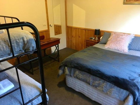 Kangurra Holiday House - Kalgoorlie Accommodation 20