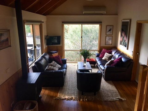 Kangurra Holiday House - Kalgoorlie Accommodation 6