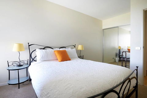 Arcadia Phillip Island - Kalgoorlie Accommodation 9
