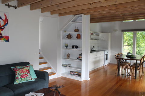 Abbys Cottages Bright - Kalgoorlie Accommodation 8