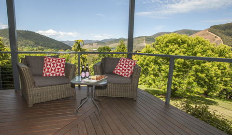 Abbys Cottages Bright - Kalgoorlie Accommodation 7