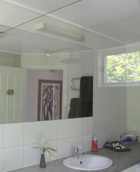 Abbys Cottages Bright - Kalgoorlie Accommodation 13