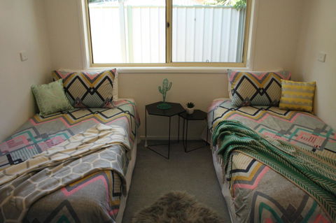 4 Autumn Grove - Kalgoorlie Accommodation 17