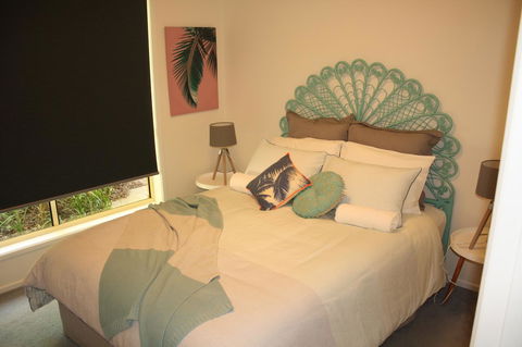 4 Autumn Grove - Kalgoorlie Accommodation 3