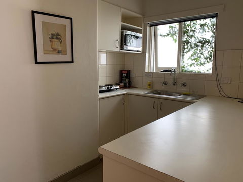 Albert Heights Serviced Apartments - Kalgoorlie Accommodation 21