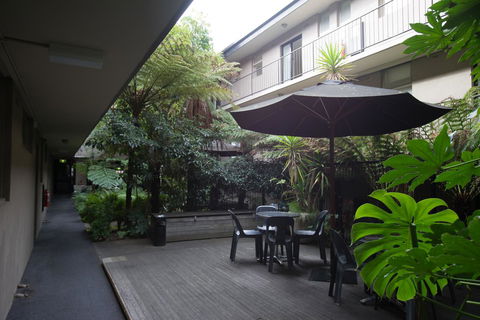 Albert Heights Serviced Apartments - Kalgoorlie Accommodation 16
