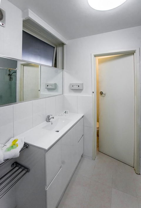 Albert Heights Serviced Apartments - Kalgoorlie Accommodation 2