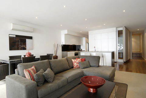 C-Scape Water Front Apartment - Kalgoorlie Accommodation 4