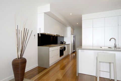 C-Scape Water Front Apartment - Kalgoorlie Accommodation 2