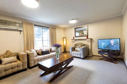 Eltham Gateway Hotel & Conference Centre - Kalgoorlie Accommodation 35