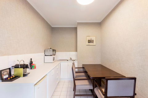 Eltham Gateway Hotel & Conference Centre - Kalgoorlie Accommodation 17