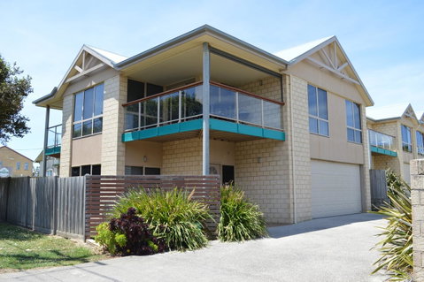Ocean View Beach House - Kalgoorlie Accommodation 0