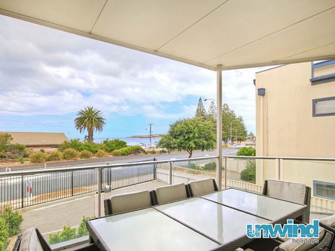 The Block Views Apartments Victor Harbor - Kalgoorlie Accommodation 3