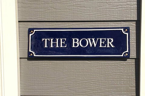 The Bower@ Kings Cottage - Kalgoorlie Accommodation 0