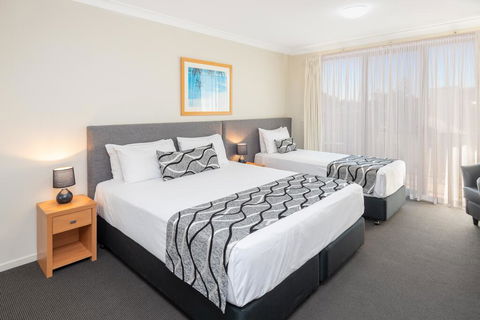 The Brighton Apartments - Kalgoorlie Accommodation 3