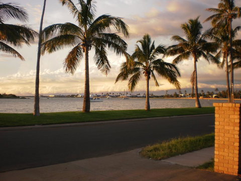 The Carnarvon Luxury Canal Home - Kalgoorlie Accommodation 1