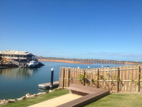 The Carnarvon Luxury Canal Home - Kalgoorlie Accommodation 2