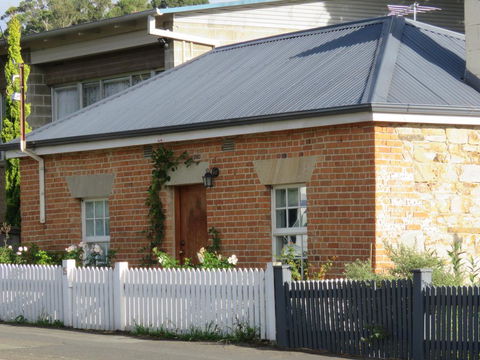 The Cottage South Hobart - Kalgoorlie Accommodation 0