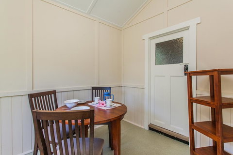 The Curtin Family Home - Kalgoorlie Accommodation 3