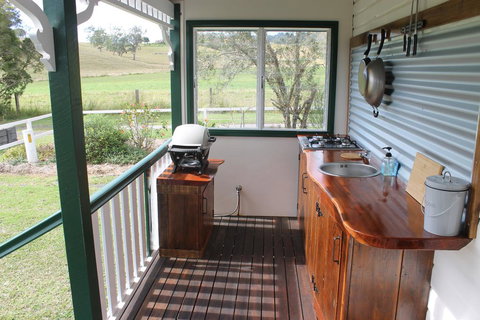 The Dollhouse Cottage - Kalgoorlie Accommodation 3