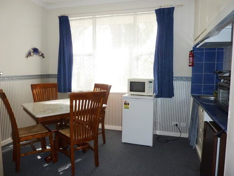 The Doo Drop Inn - Kalgoorlie Accommodation 1