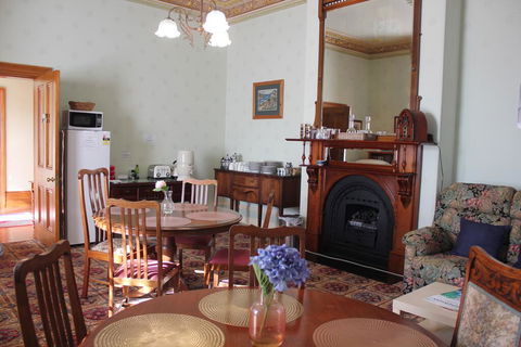 The Dragonfly North West - Kalgoorlie Accommodation 3