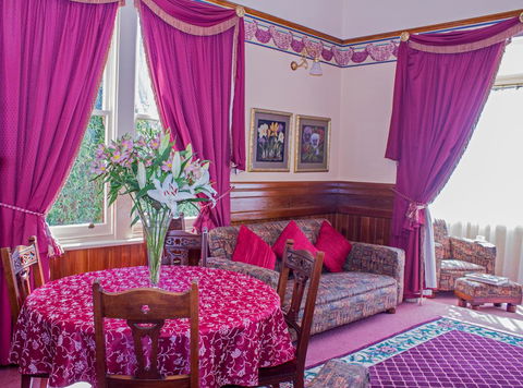 The Duck House - Kalgoorlie Accommodation 0