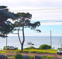 The Esplanade Holiday Home - Kalgoorlie Accommodation