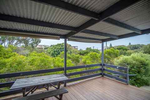 The Gee Beach House - Kalgoorlie Accommodation 3