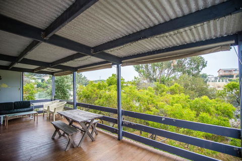 The Gee Beach House - Kalgoorlie Accommodation 1