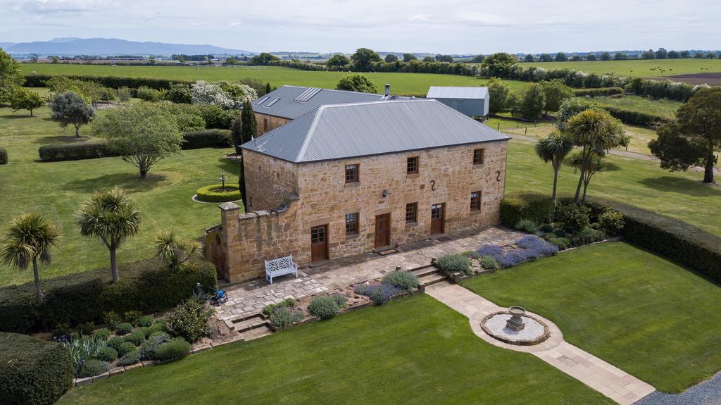 Cressy TAS Kalgoorlie Accommodation