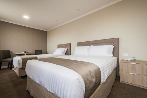 The Lighthouse Hotel - Kalgoorlie Accommodation 3